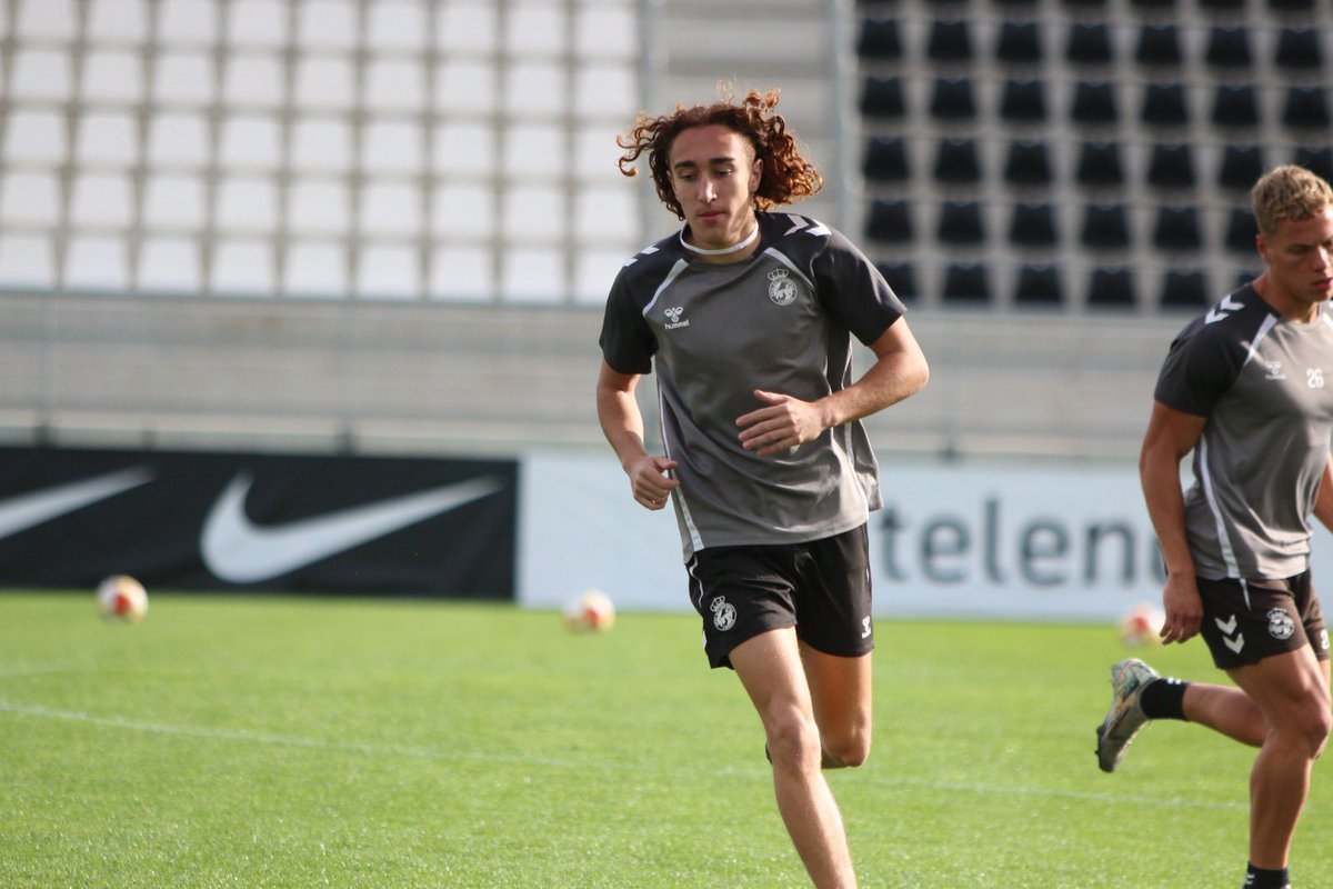 ⚪️⚫️ La cantera viene pisando fuerte