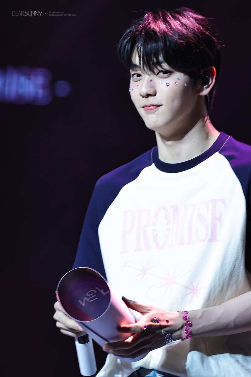 to_DearSunny's tweet photo. #수빈생일_txt 

🎂✨

<ACT : PROMISE> -EP.2- IN INCHEON

#수빈 
#SOOBIN
#TXT #투모로우바이투게더
#TOMORROW_X_TOGETHER 
@TXT_members

#25SilverPagesofSoobin
#スビンの存在がMOAの宝物
#눈토끼수빈과함께하는_하이얀행복 https://t.co/oRhfkJXmcf