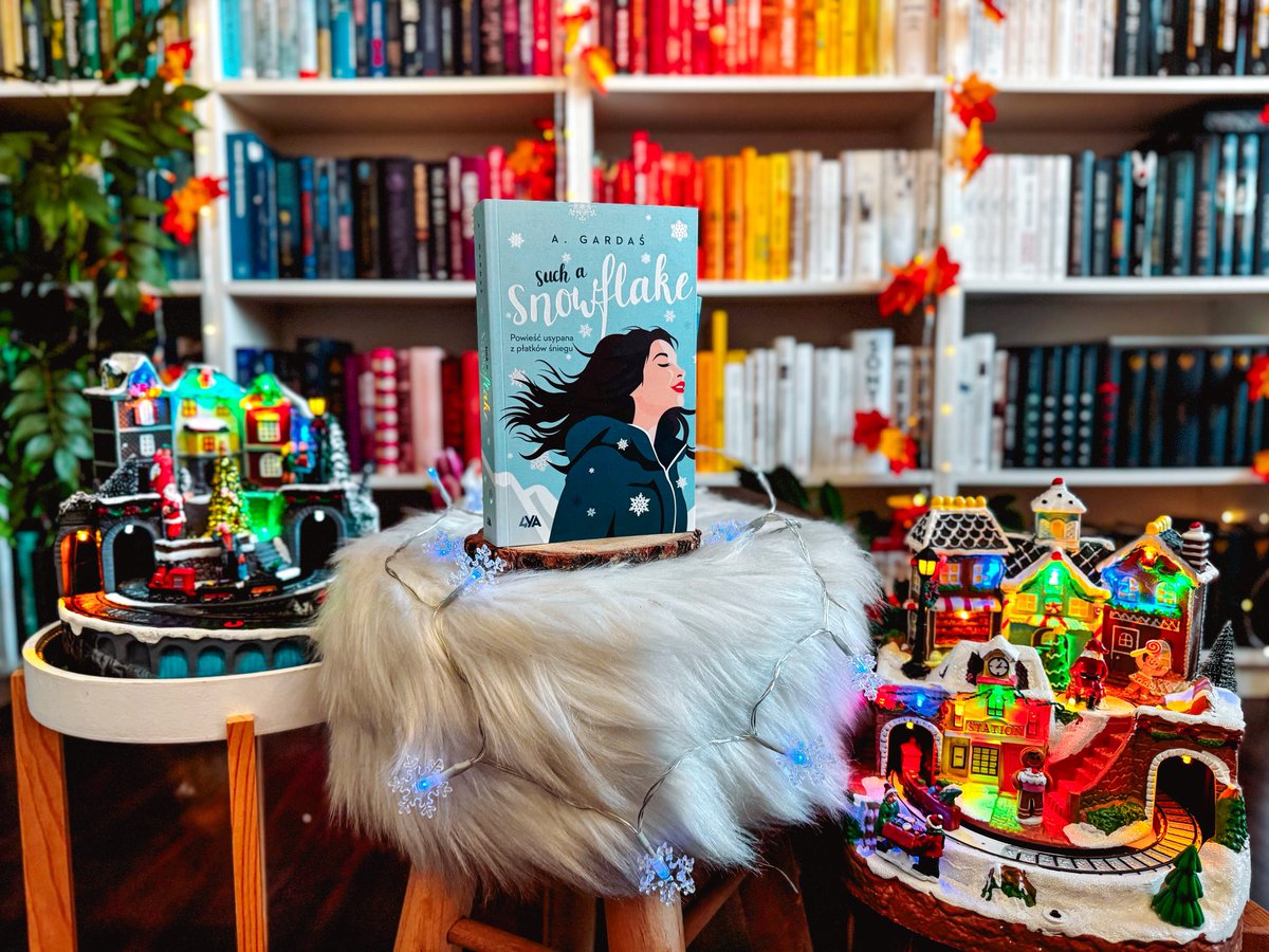 „Such a Snowflake” A. Gardaś to powieść, która wchodzi miękko jak ciepły sweter i w głowie na dłużej. Z pozoru lekka obyczajówka ze Szwajcarią w tle, a w środku – czuła historia o wypaleniu, presji i o tym, jak trudno (i jak pięknie) odzyskać siebie.