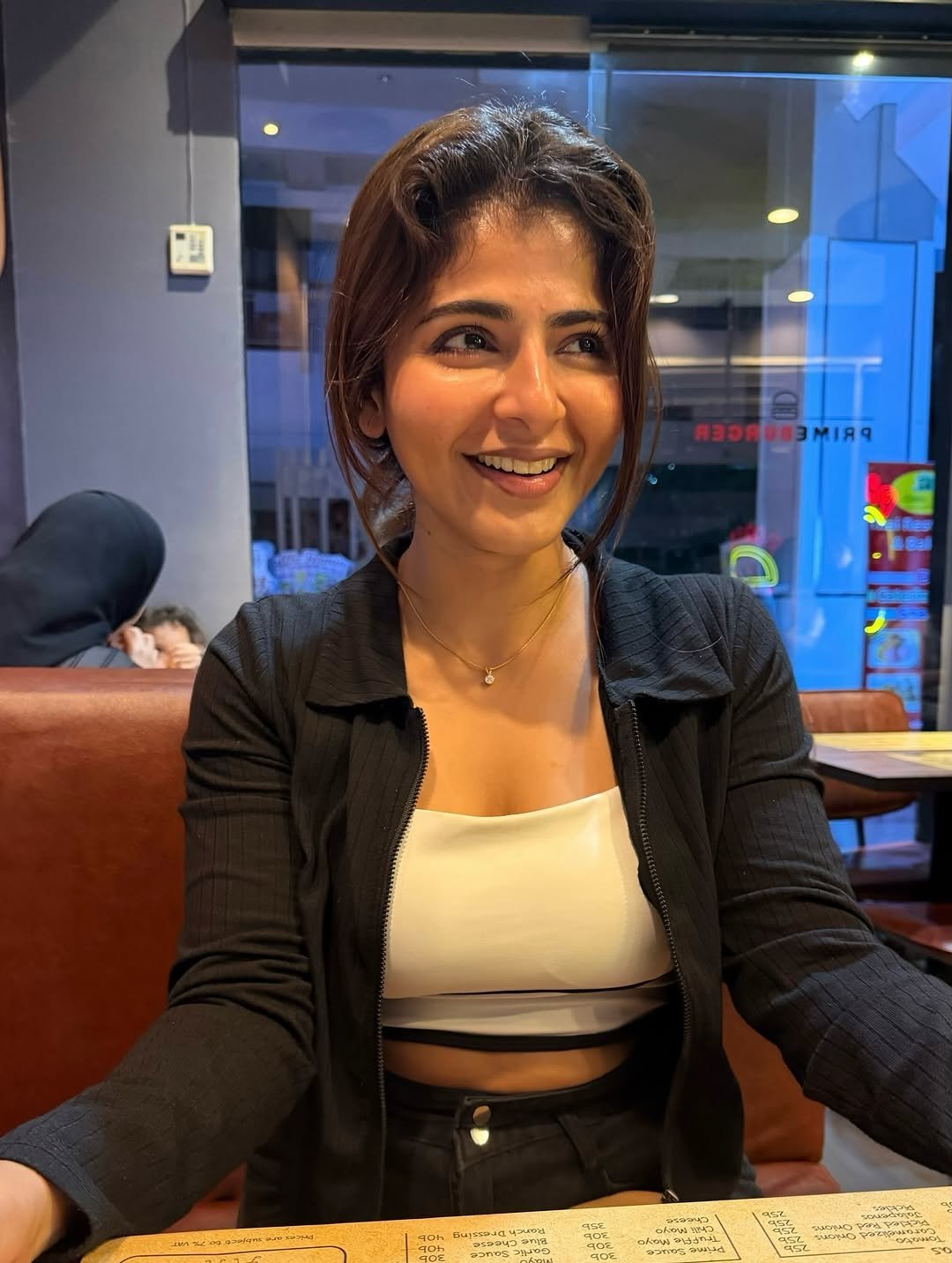 G7VcnJHacAATBqh?format=jpg&name=large