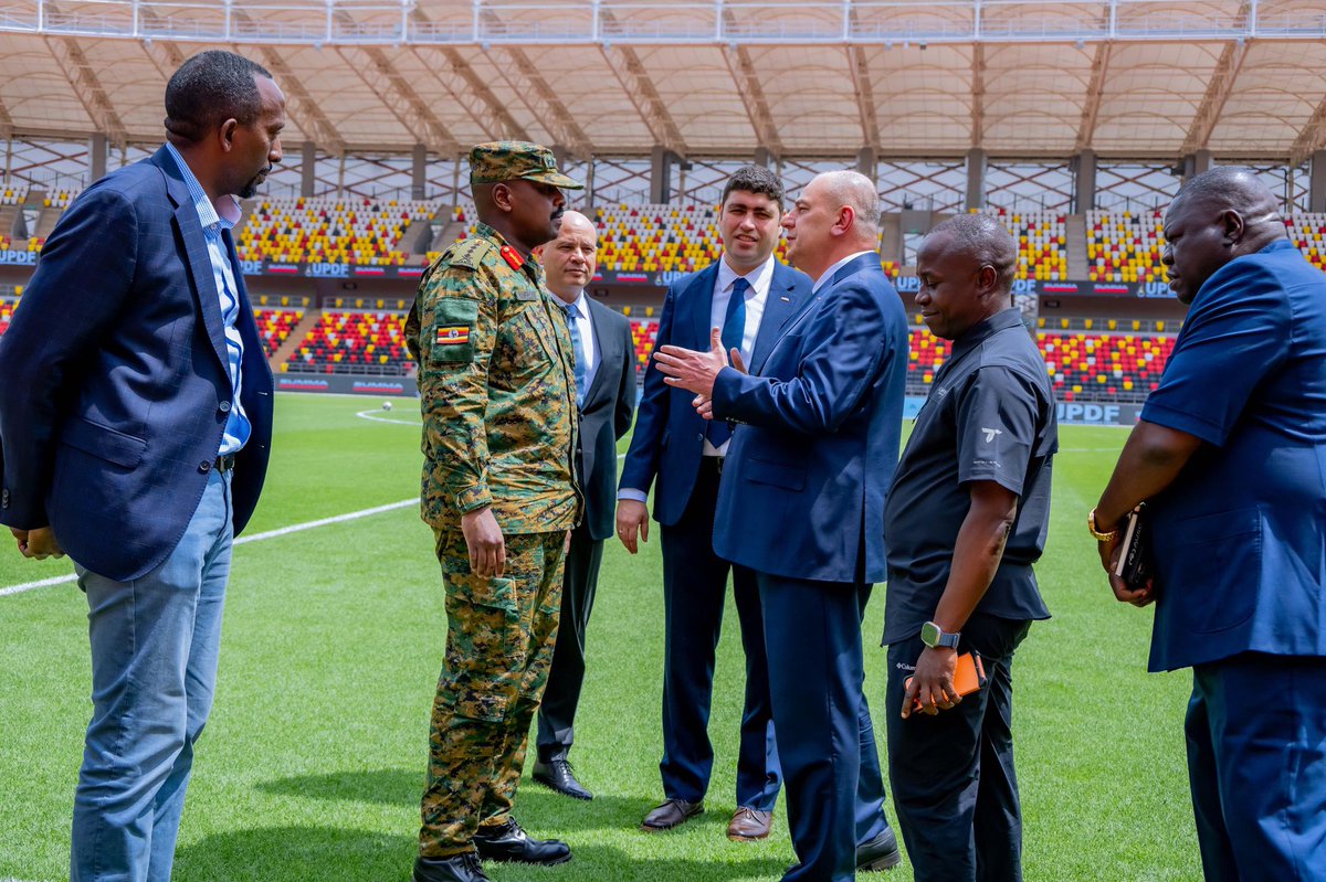 tinaringa's tweet photo. The Chief of Defence Forces, Gen @mkainerugaba
 conducted an inspection of the Hoima city stadium. We appreciate your commitment to sports, CDF, and we are confident that under your leadership, the sports sector will see significant improvements. 
@Plumedia1 https://t.co/Q5PT3gE01H