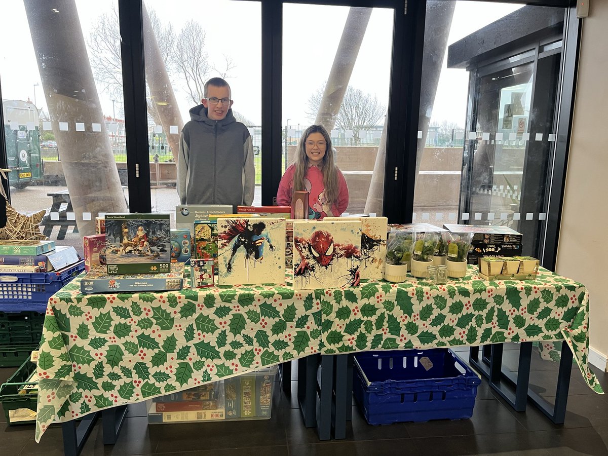 Park Community Academy tweet media