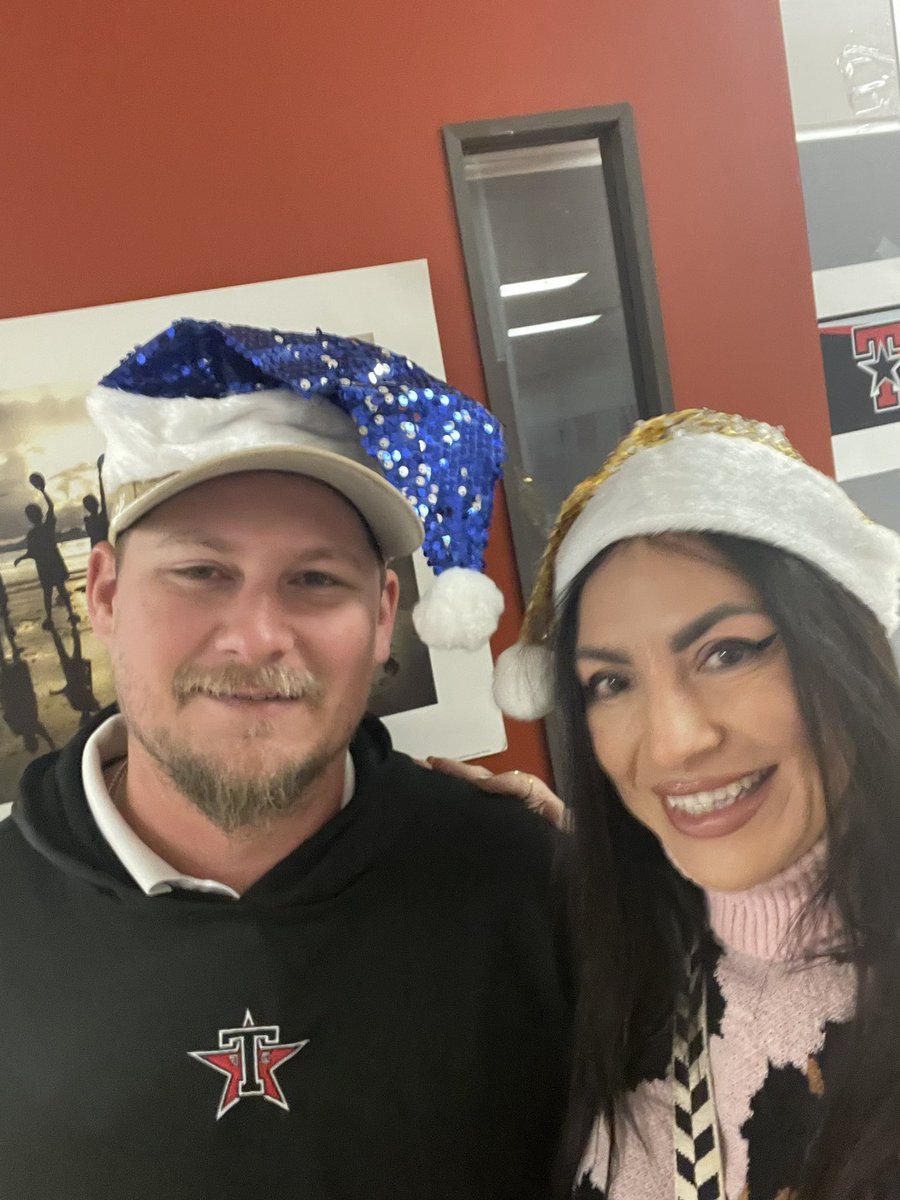 Mrs JLopez tweet media