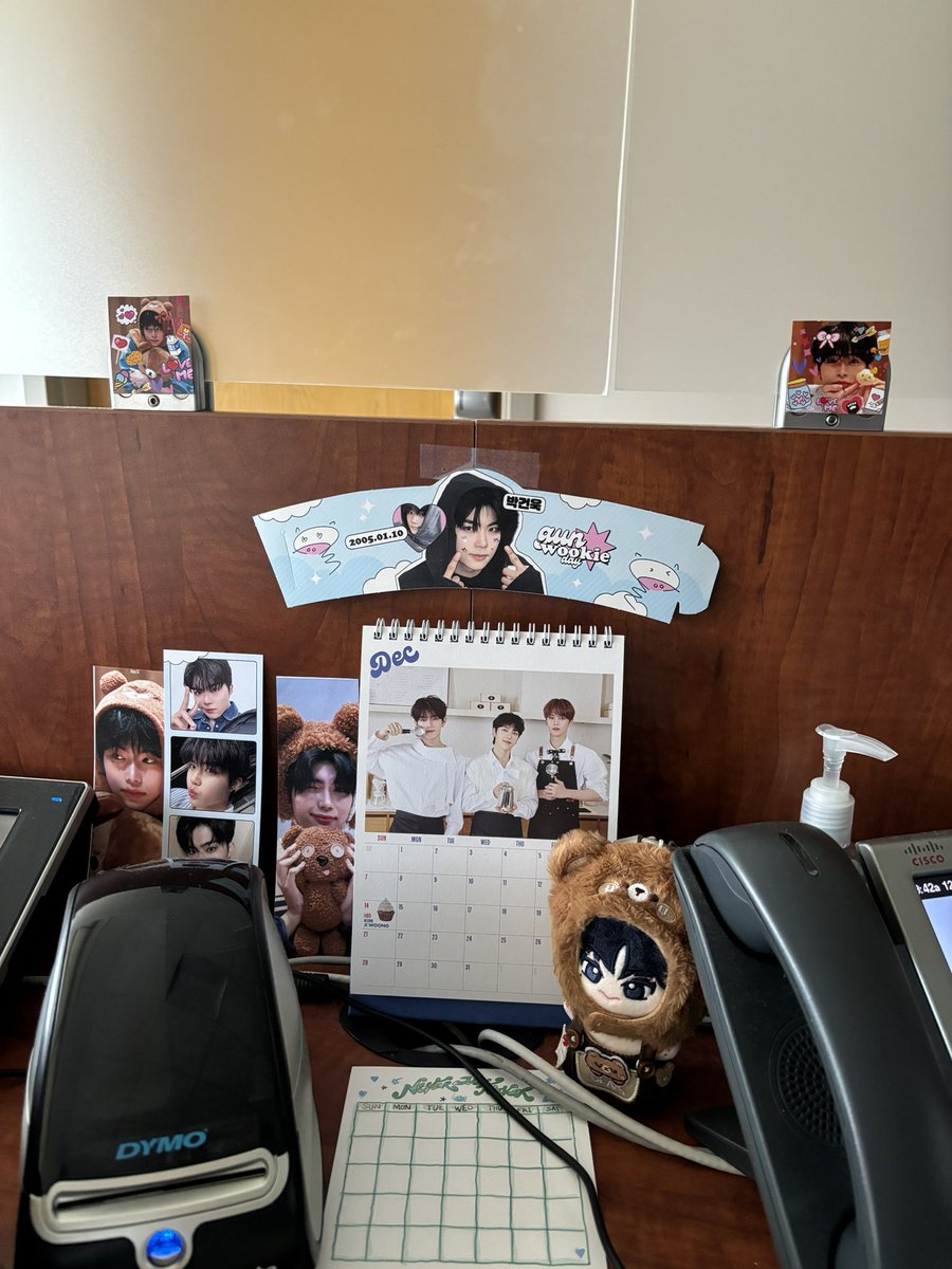 Brought aegi to work today 🥰🫳🧸