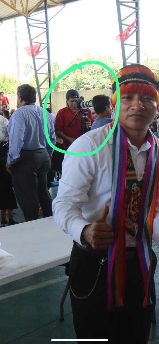 Plopez1990's tweet photo. @MinTrabajoEc #Orellana porque servidores de la prefectura de Orellana hacen proselitismo político y con bienes del estado? @ContraloriaECU @cnegobec https://t.co/af9rvl3CeK