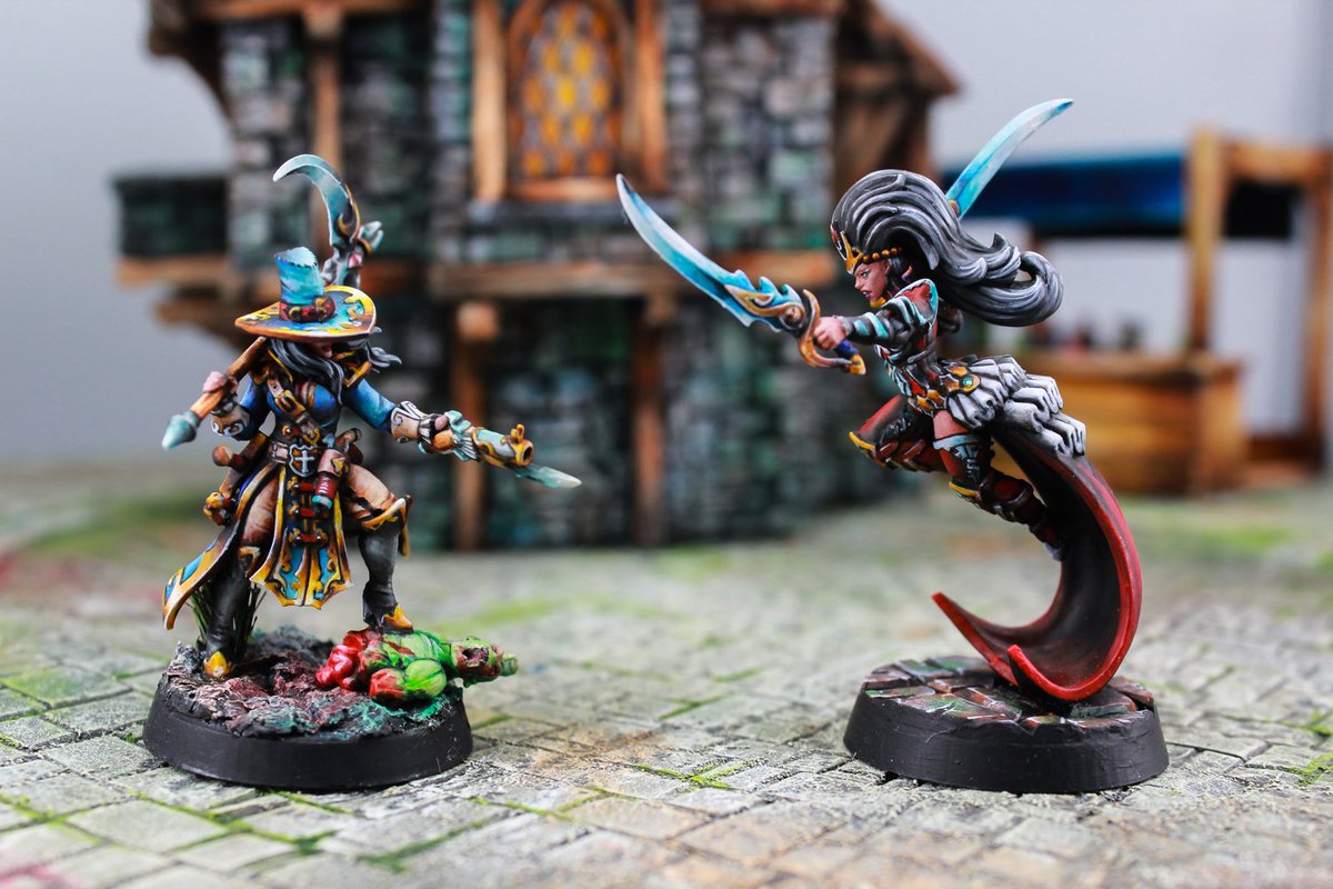 The Vampires of Styx terrorize villagers and towns across the Signum. But the fearless warriors of the Guild of Monster Hunters  will not allow them to continue their atrocities!
#LegendsOfSignum #miniatures #vampire #warseer #monsterhunter #paintedminiatures #vampires