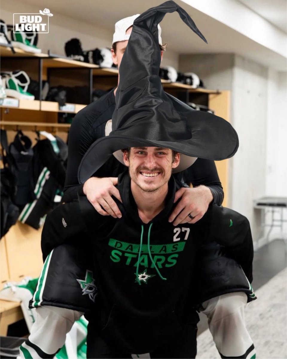 nothowyouhoped's tweet image. Mason marchment flip it around wicked witch