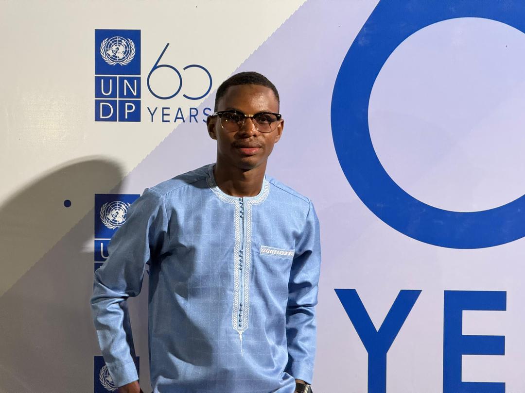 UNV_ROWCA's tweet photo. For @UNDP_TheGambia UN Volunteer Sellou Jallow, good governance starts locally and it’s key to lifting nations out of poverty.

As Project Officer with the EU–UNDP GREAT Project, he helps build a more accountable and democratic future in The Gambia. 🇬🇲
#EveryContributionMatters https://t.co/RZn6WfDNX4