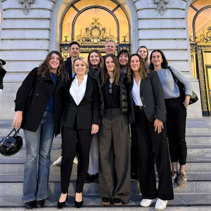Can't visit California without saying hello to our San Francisco office team! Stopped by on my first day to sincerely thank them for their hard work since opening in 2022. Because of them, the EU has a strong presence in the tech worlds of the US West Coast. 💪🇪🇺🇺🇸