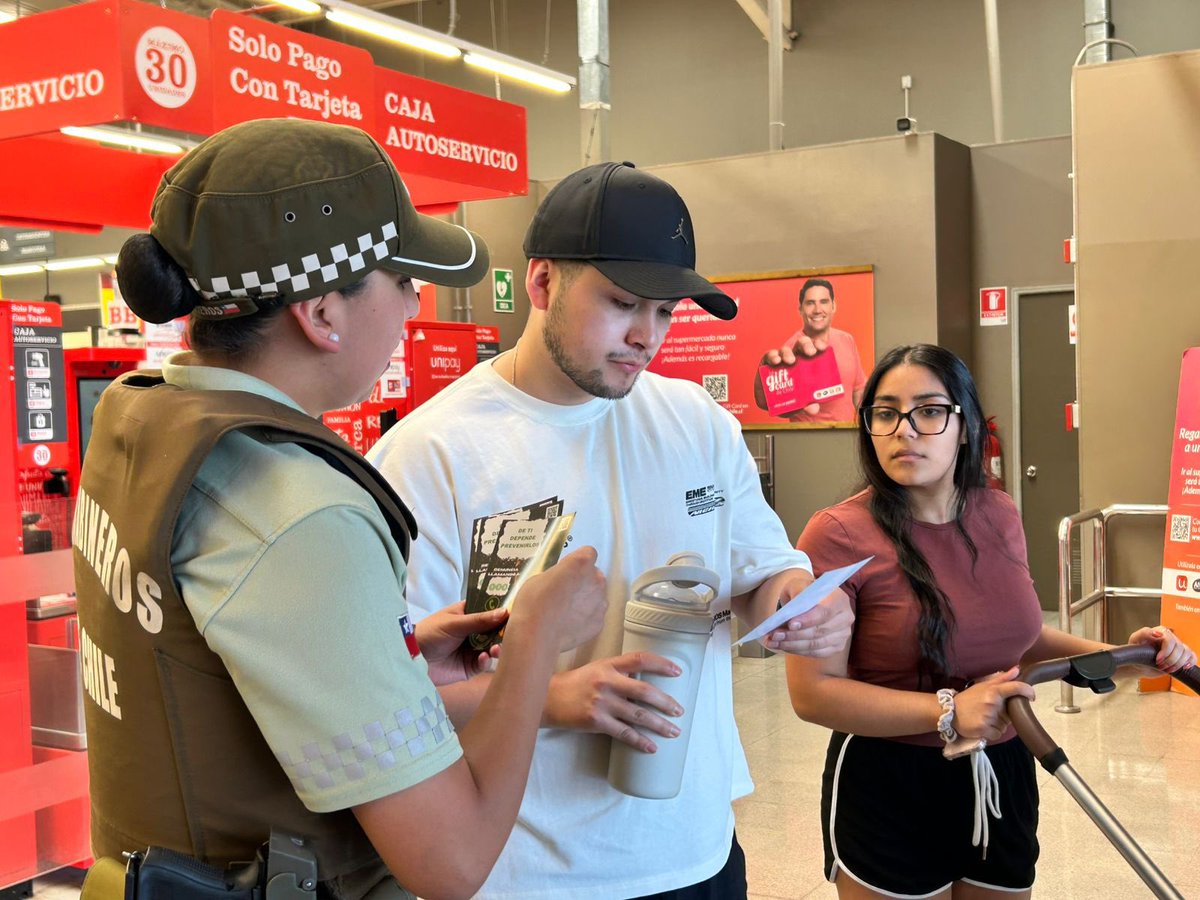 <a href="/CarabMicc/">Carab. Plan Cuadrante e Integración Comunitaria</a> de la Oficina de Integracion Comunitaria de la 62° Comisaria de San Bernardo, realiza campaña de prevención contra incendios forestales, con la    Finalidad de entregar información de incendios forestales y cuidados sobre su vivienda. #SanBernardo