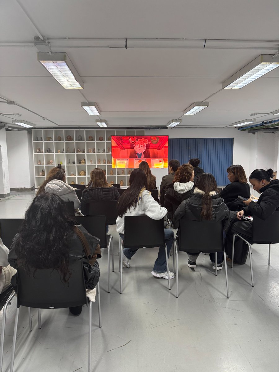 lidemschool's tweet photo. ¡Os dejamos el resumen del #PoblenouOpenNight organizado por @PoblenouUD!   

📽️🕺¿Quieres ver lo bien que lo pasamos? 
¡Entra en el enlace! ➡️ https://t.co/vpNQhZrwre https://t.co/DFJGj0uAsF