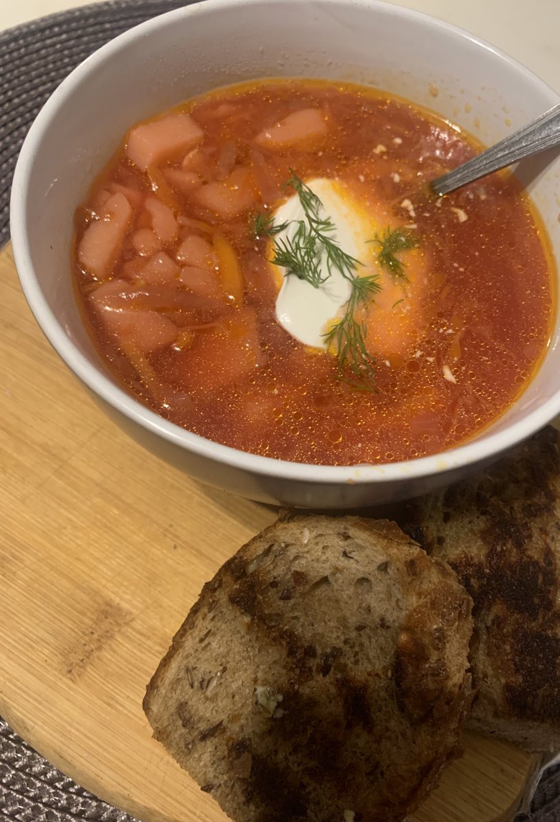 Какое вино подойдет к этому русскому блюду ?😌😋