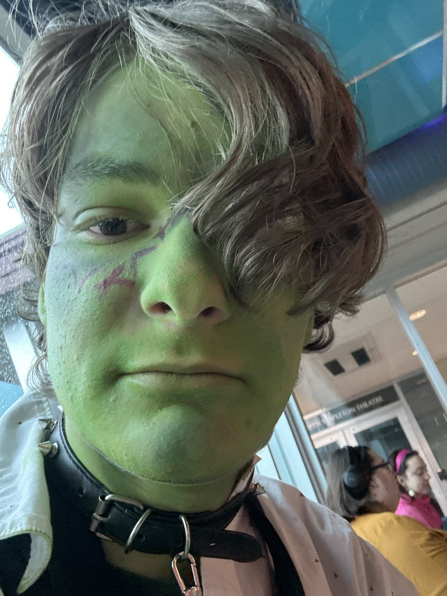 nyllathewafer's tweet image. throwback to halloween, realize i’ve never posted this. #nonbinary
#Halloween2025