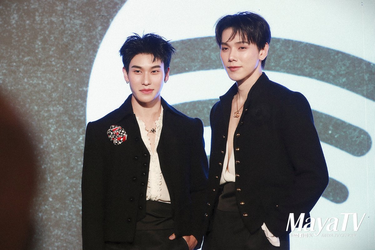 mayaonline2002's tweet photo. Snapshot #MAYATVOFFICIAL | ต้าห์อู๋ #DAOU ออฟโรด #offroadKTP เฉิดฉายบน Black Carpet งาน Spotify Wrapped Live Thailand 2025 🖤

OUROAD SPOTIFY WRAPPED LIVE
#Spotify2025xDAOUOFFROAD
#DaouOffroad #ต้าห์อู๋ออฟโรด
#ออฟโรด  #OFFROAD 
#ต้าห์อู๋ #oueiija https://t.co/LZ9t3dHzpx