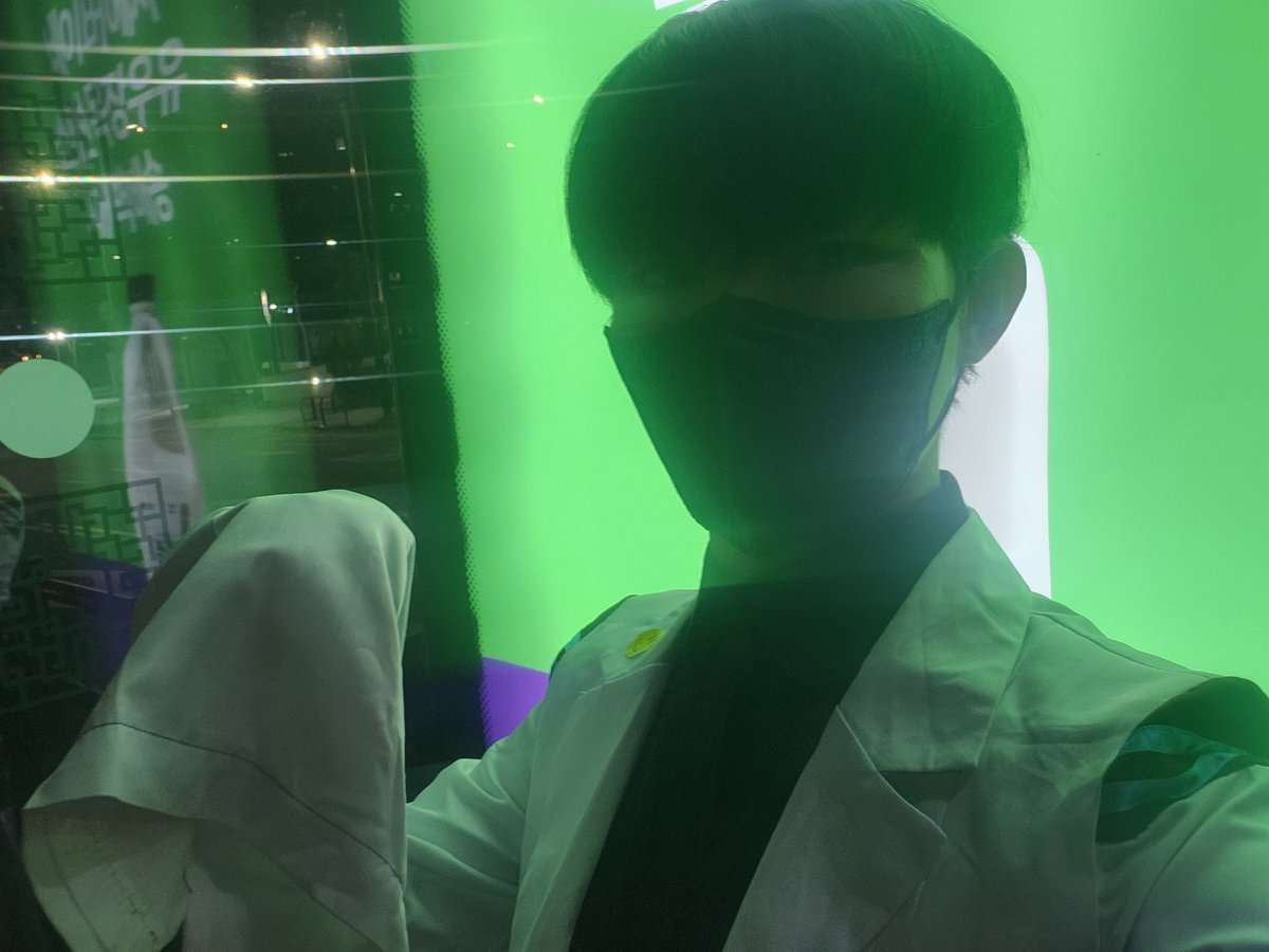 #한번도_인용되지_않고_흘러간다면_탐라의_투명인간

나는 투명인간이라네~ 🎵🎵