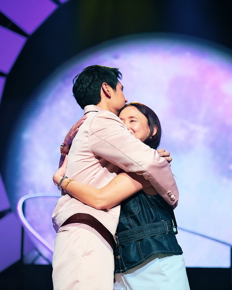 RegalFilms's tweet photo. Huge congratulations to our Regal Baby, Dustin Yu, for a powerful and heartfelt fan meet concert — DESTINY: The Dustin Yu Experience at the New Frontier Theater! 🌟

Here’s to more dreams, more stages, and more unforgettable memories ahead. 💙✨

 #DustinYu https://t.co/u9ZB5qdH1F