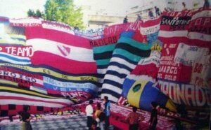 EmmaCza's tweet photo. @de_bocaJdor_12 @GuidooGarcia_ Estos son de verdad https://t.co/0RZiEbkZJE