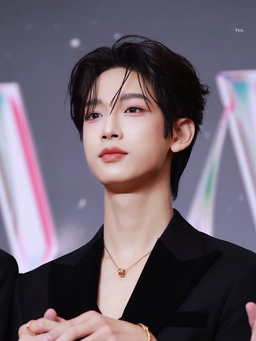 spikpass_v's tweet image. เชื่อแหละว่าเป็นคนที่ปรับลุ๊คนิดๆ หน่อยๆ แล้วเปลี่ยนจริง อินเนอร์ดีมากอะ
 #NEXnattakit