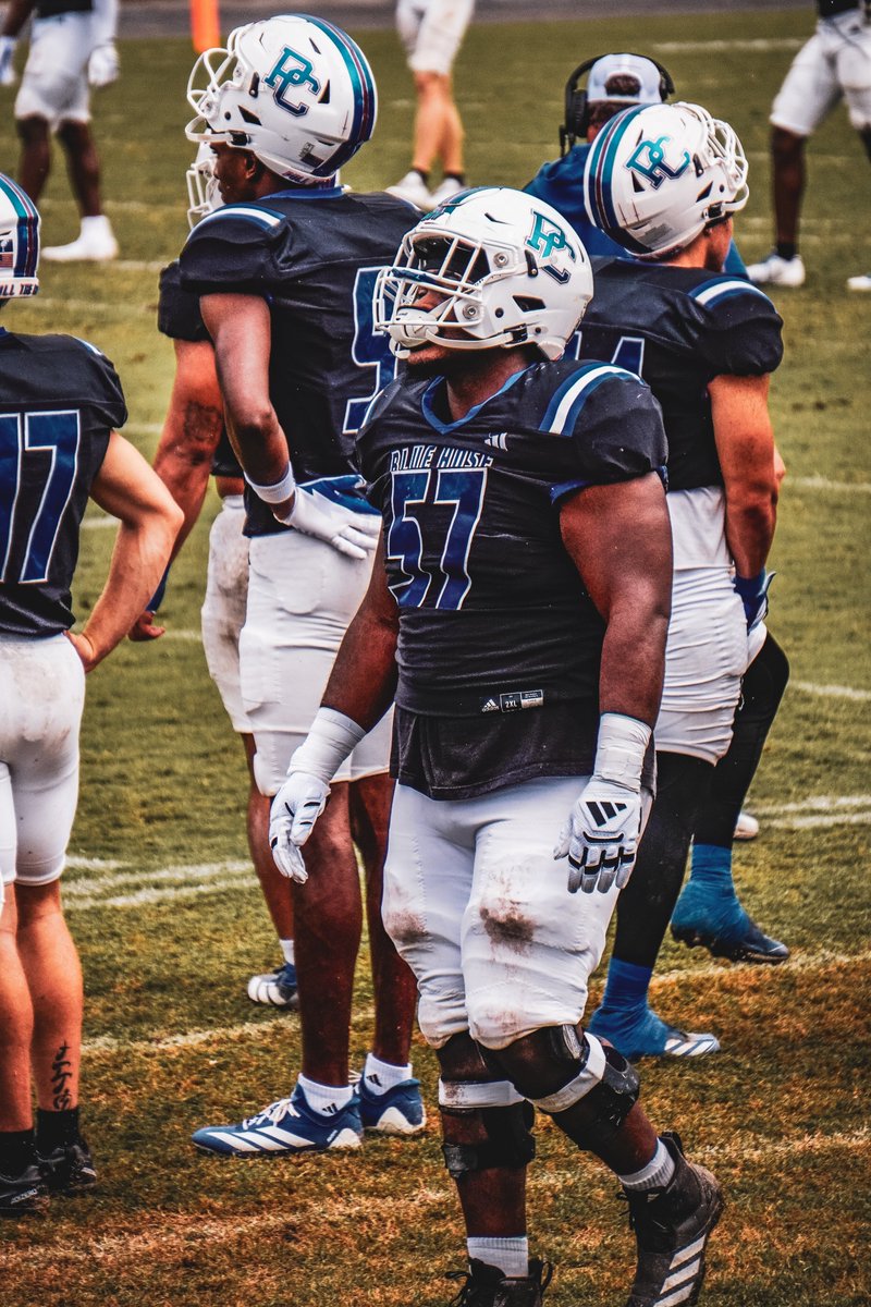 Presbyterian OG Quory Ambrose (<a href="/brosethealbum/">Quory Ambrose</a>) plans to enter the portal, his rep <a href="/Shane_Simpson18/">1️⃣3️⃣</a> tells <a href="/chris_hummer/">Chris Hummer</a>. 

The 6-foot-2, 300-pound o-lineman posted a 74 PFF pass block grade this season.