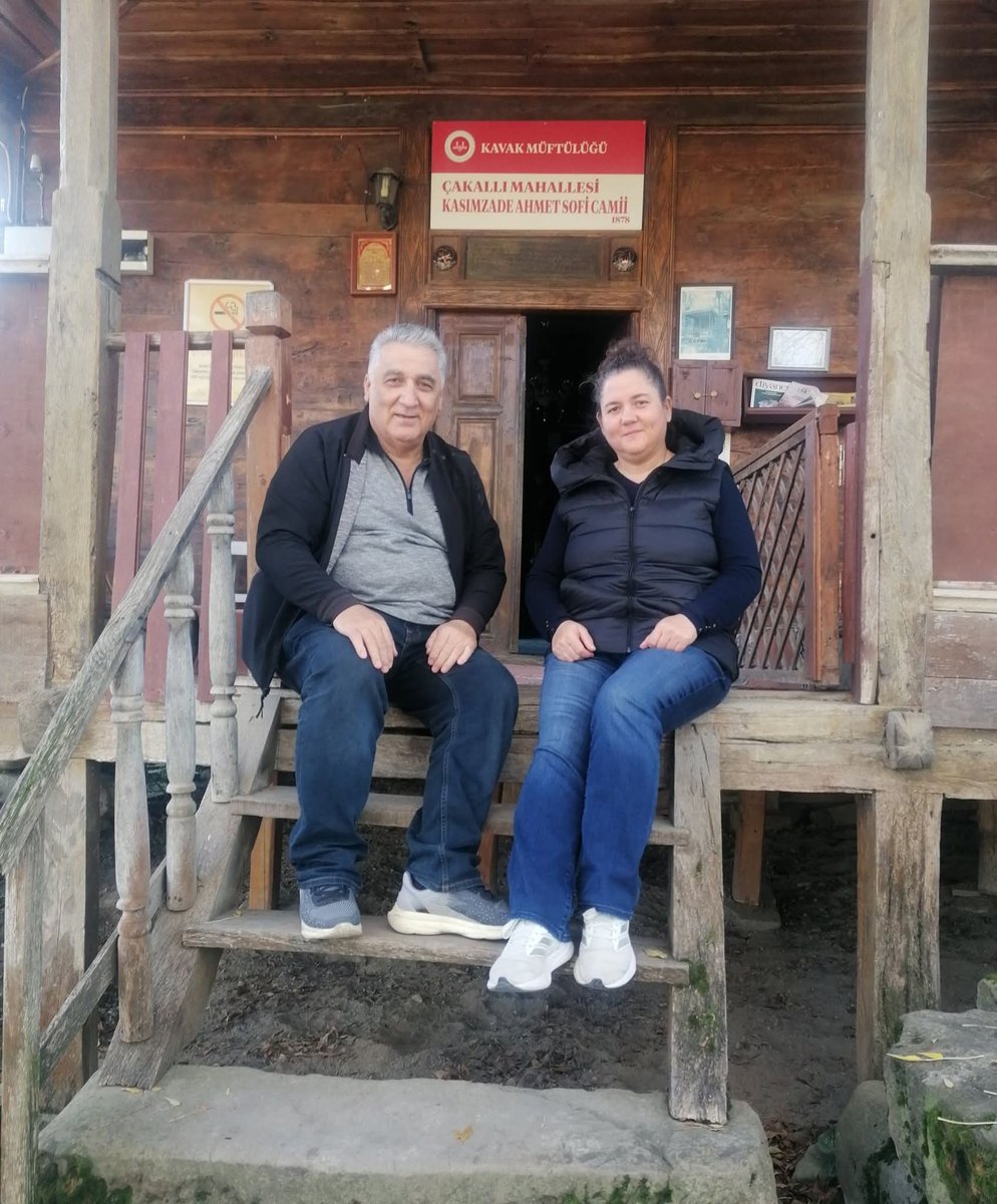 Hayırlı Cumalarınız Olsun İnşAllah.
Kainatta her varlık bir amaca yöneliktir. 
Cenâb-ı Hak, “İnsan, kendisinin başıboş bırakılacağını mı zanneder?” Ayet-i ile bildirmiştir.