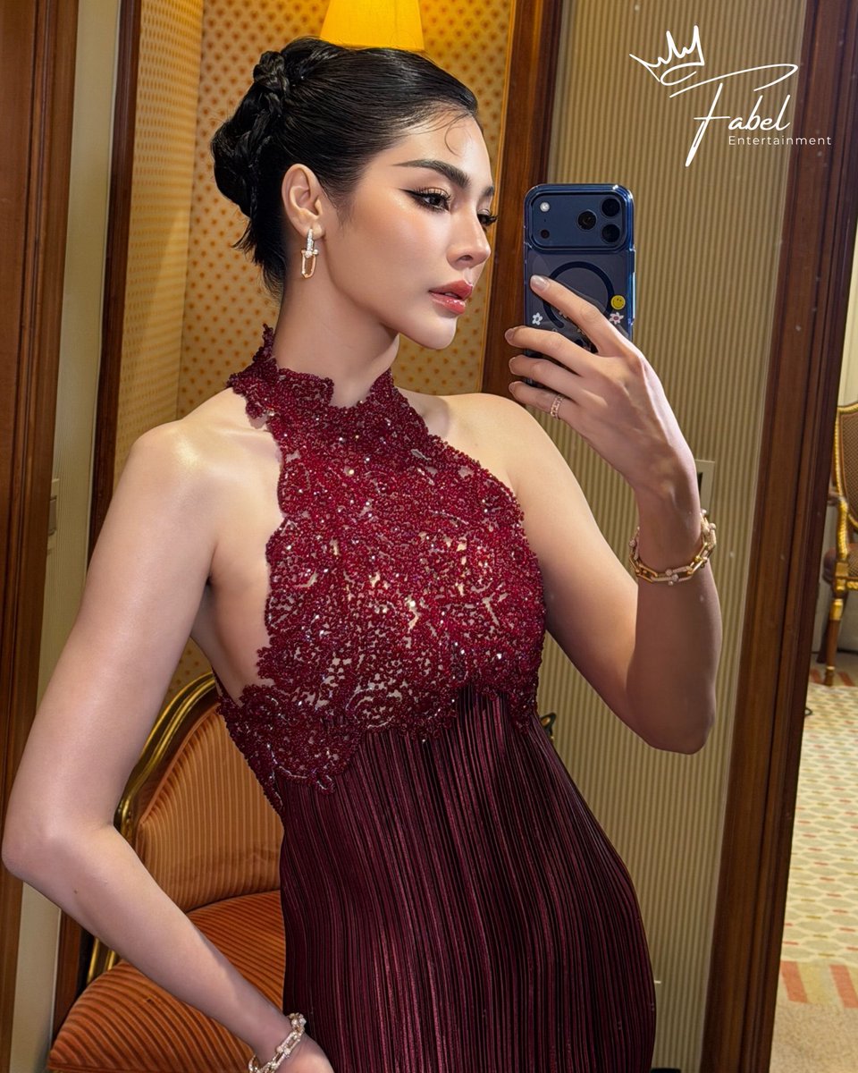เอ้า ทุกคนพูดพร้อมกัน สวยมาก

GLOWING FAYE AT RED SEA FILM25
#RedSeaIFFxFaye
