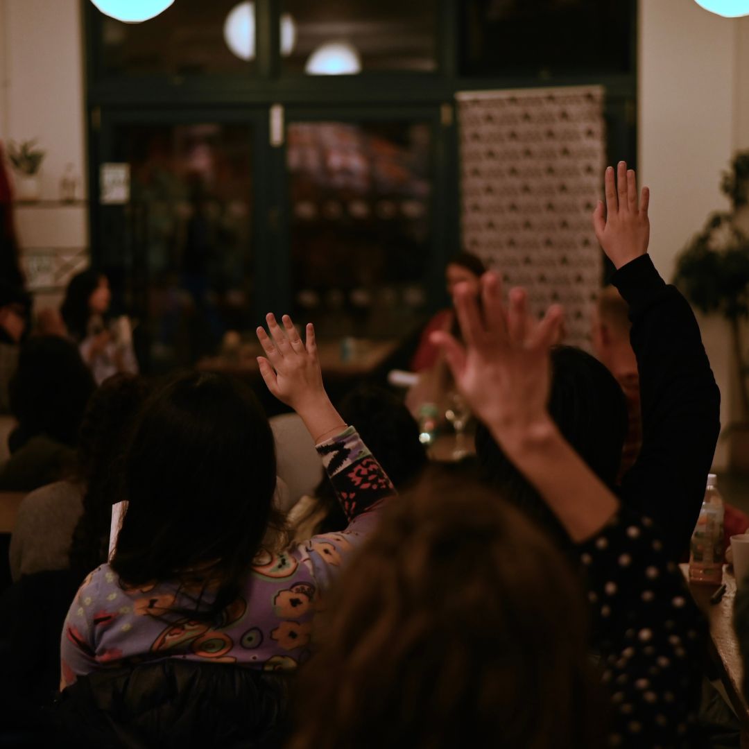 🗣️ KWAN ANN TAN: THE WAITER

🎤 in conversation with JAMES TREVELYAN 
📚 published by THE EMMA PRESS

🗓️ THURSDAY 27TH NOVEMBER 2025

📸 REBEKAH LYNDON