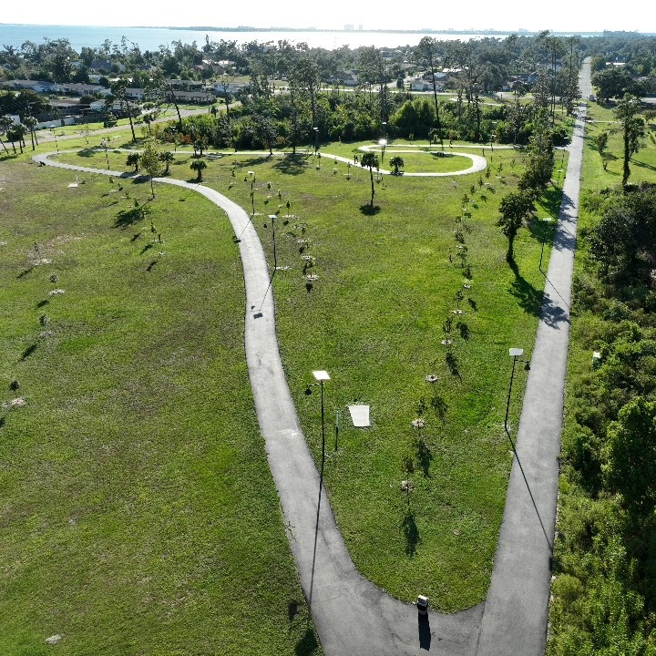 Imagine 10+ years of no outages, no copper theft, no trenching costs. 💭
It’s not a dream. It’s simply Fonroche Lighting America. 😎

Learn more on lighting lifespan: loom.ly/cO_Ka2U