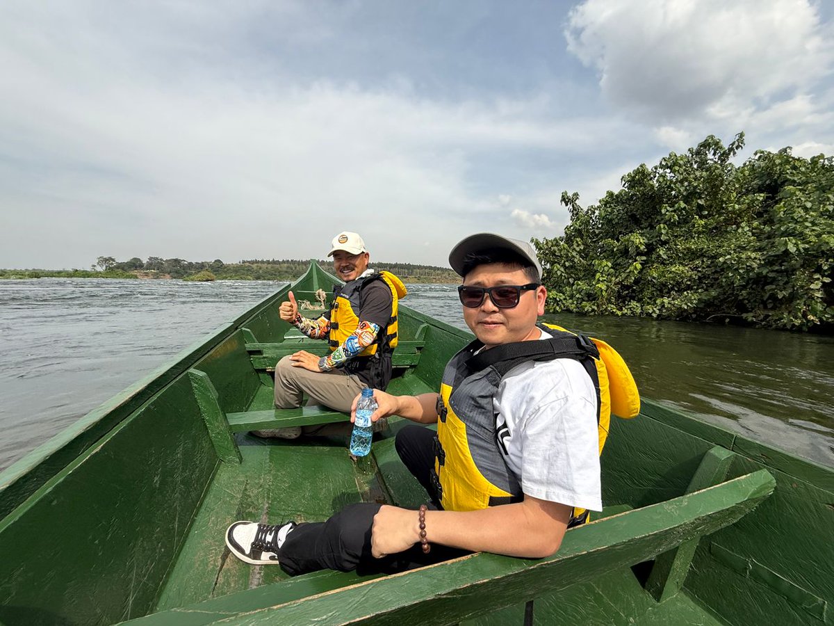 BeautifulUG520's tweet photo. This week found us at Lemala Wildwaters Lodge  where the Nile roars beneath your bed, the forest meets your balcony, and time stops. A complete, magnificent reset. 🌊

#LemalaWildwaters #ExploreUganda #LuxurySafari https://t.co/6HBuhA2eav
