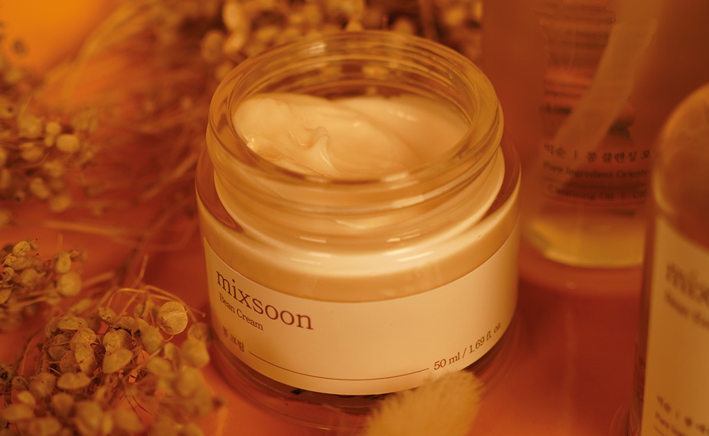 tezzatienda's tweet photo. Bean Cream es el último paso para sellar hidratación, calmar y nutrir profundamente. Su textura suave fortalece la barrera cutánea y deja la piel con un glow saludable y duradero. Perfecta para pieles sensibles🧴💫
https://t.co/P3eqLwNv8F https://t.co/msAqS4Owti