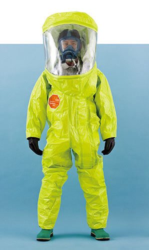 tanutanu55go's tweet image. 明日のサイン会の推奨服はこれ！

メンバーへの感染防止と予防には剣士から！