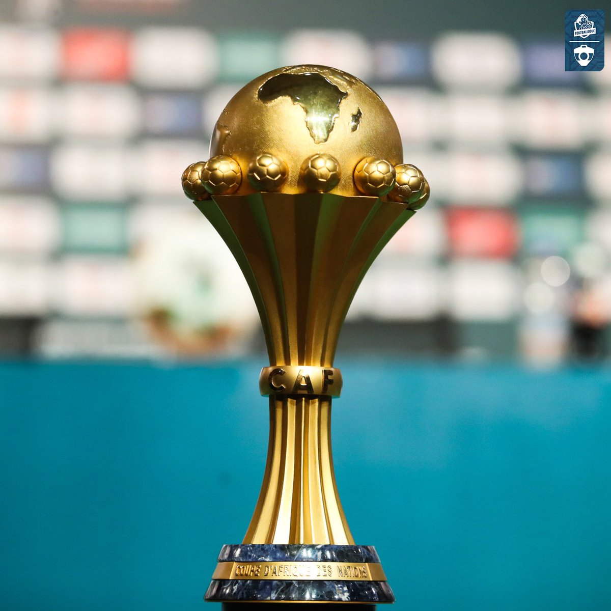 "𝗖'𝗘𝗦𝗧 𝗜𝗡𝗖𝗢𝗥𝗥𝗘𝗖𝗧 𝗩𝗜𝗦-𝗔̀-𝗩𝗜𝗦 𝗗𝗘𝗦 𝗦𝗘́𝗟𝗘𝗖𝗧𝗜𝗢𝗡𝗡𝗘𝗨𝗥𝗦 𝗘𝗧 𝗙𝗘́𝗗𝗘́𝗥𝗔𝗧𝗜𝗢𝗡𝗦 𝗤𝗨𝗜 𝗦𝗢𝗡𝗧 𝗜𝗠𝗣𝗟𝗜𝗤𝗨𝗘́𝗦 𝗗𝗔𝗡𝗦 𝗖𝗘𝗧𝗧𝗘 𝗖𝗢𝗠𝗣𝗘́𝗧𝗜𝗧𝗜𝗢𝗡."

Le 𝗚𝗥𝗢𝗦 𝗖𝗢𝗨𝗣 𝗗𝗘 𝗚𝗨𝗘𝗨𝗟𝗘 d'Habib Beye, ancien international