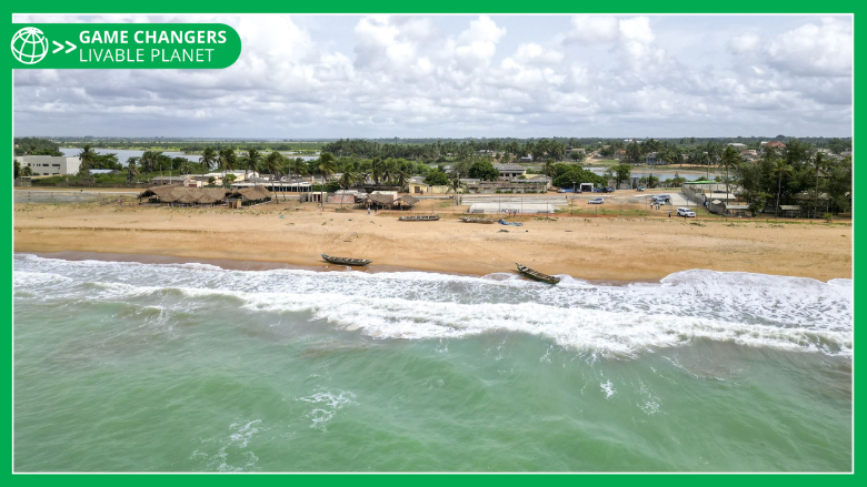 TheGwsp's tweet photo. Once disappearing to the sea, the coastline in Togo is being restored through #WACA_Program — bringing beaches back, protecting people &amp; creating new jobs.

Read how investments in resilience are strengthening economies &amp; making progress last: https://t.co/Sei9v0k5jQ https://t.co/R1vNNy01aw