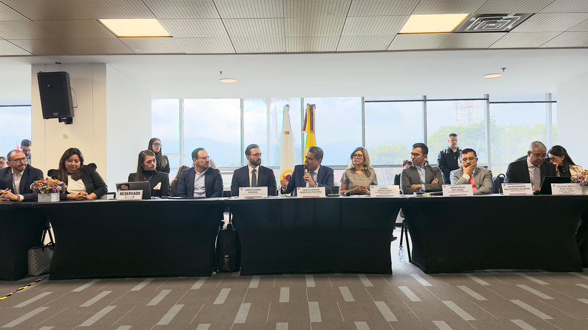 Alfred_Balle's tweet photo. Hoy participamos en la Primera Mesa Técnica por los Páramos, un paso clave dentro de la estrategia “Páramos en la Cima del Control: Un Nuevo Ciclo”. 

Un espacio de articulación entre entidades nacionales, regionales, académicas y territoriales para proteger estos ecosistemas estratégicos, fundamentales para la regulación hídrica del país.💧