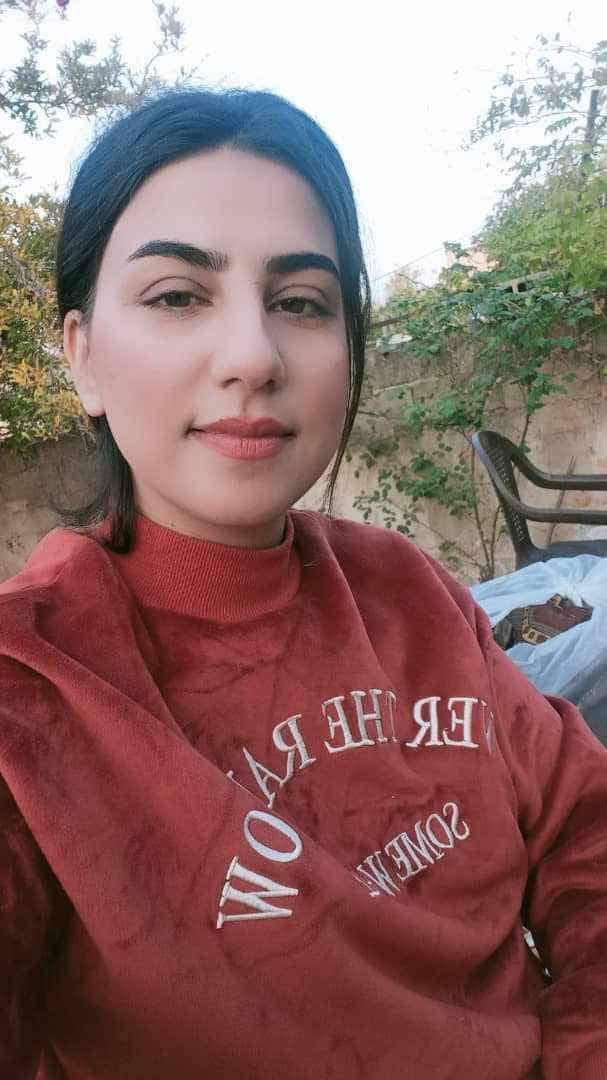 Cillevitv's tweet photo. Suriye Tartus’ta Alevi Genç Kadın Kaçırıldı
Alevi genç kadın Zeyne İsa Mahmud, Tartus’ta HTŞ’li çeteler tarafından kaçırıldı. Alevilere yönelik sistematik saldırılar bitmiyor. https://t.co/etIB4Ytie4
