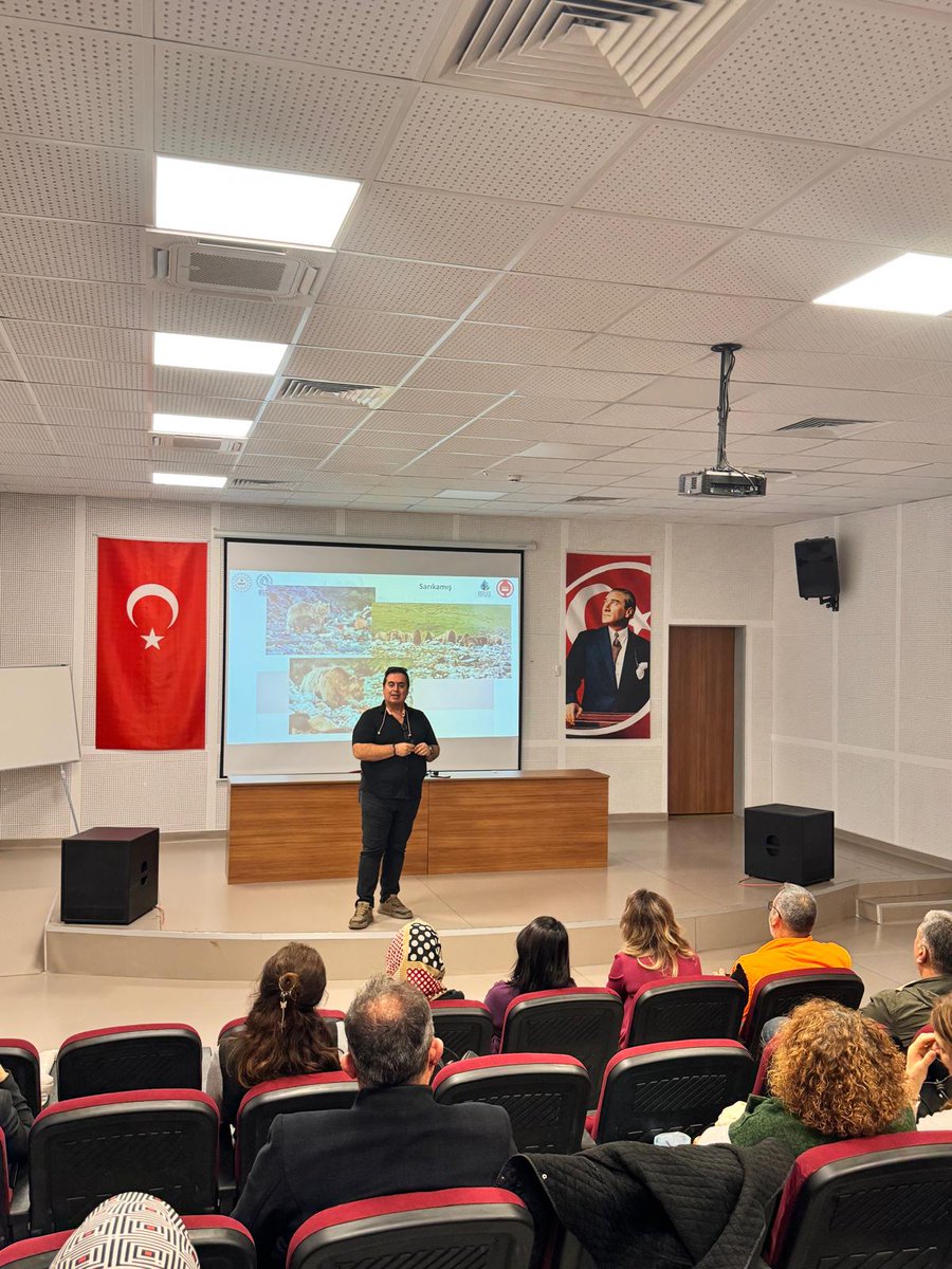 DDamlayaUmut's tweet photo. “Damlaya Damlaya Umut Projesi Yenimahalle’de Filizleniyor”
https://t.co/yfT2iUUaMX
#DamlayaDamlayaUmut #SuOkuryazarlığı #Yenimahalle #Batıkent #HacıBayramVeliİlkokulu #USEF #SincanKaymakamlığı #ÇevreEğitimi #Sürdürülebilirlik #ALFAAramaTeşkilatı #ÖzgürAydıncak #fatihcalti https://t.co/HJlWnTv4OJ