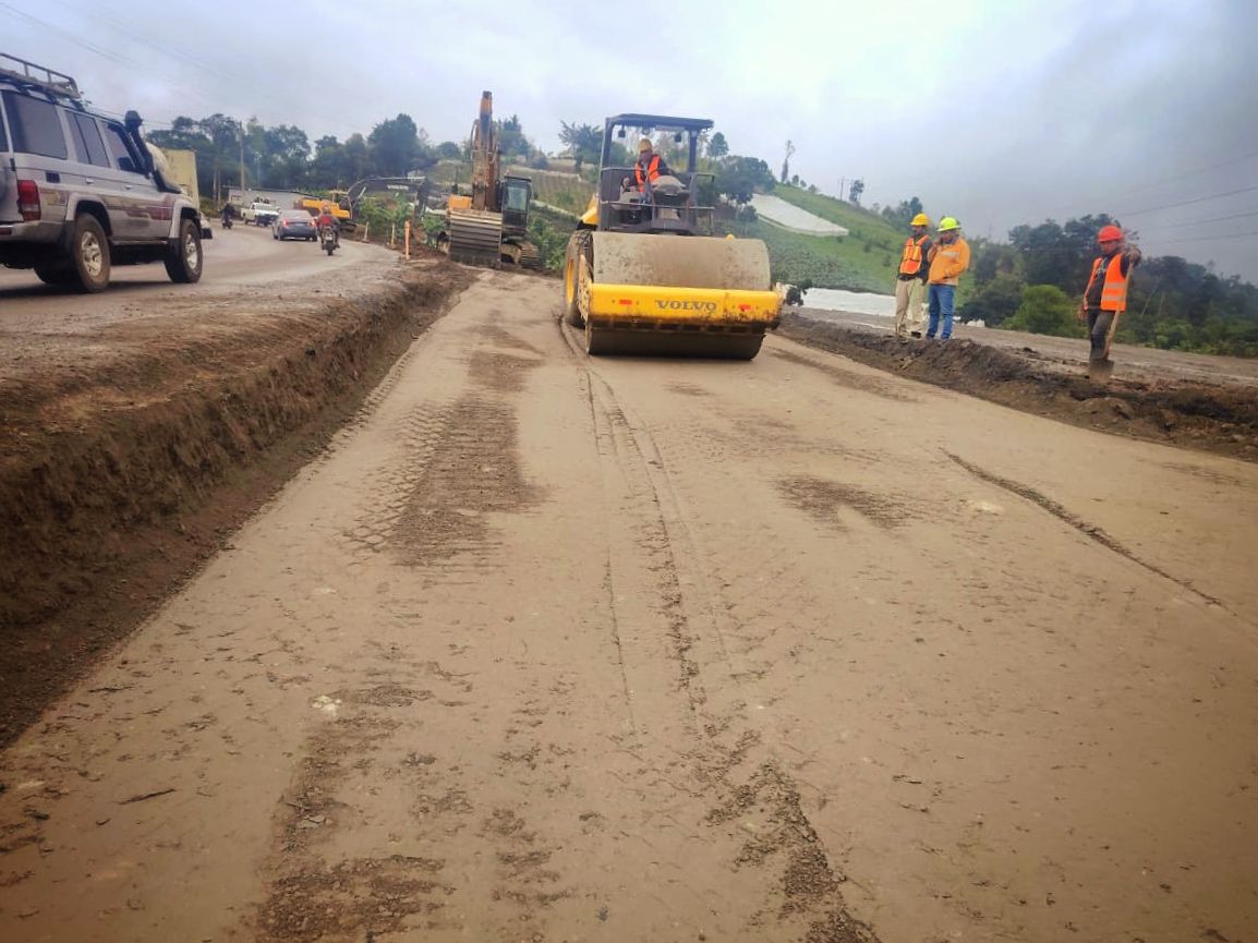 CAMINOS_CIV's tweet photo. alcantarillas
✅ Instalación de nuevas estructuras de drenaje Estas acciones del #PlanConecta2025 mejoran la seguridad, durabilidad y calidad de esta importante ruta, beneficiando a los vecinos de Alta Verapaz.
#CaminosQueConectan #InfraestructuraCIV #ElPuebloDignoEsPrimero https://t.co/NZ0o90QfaM
