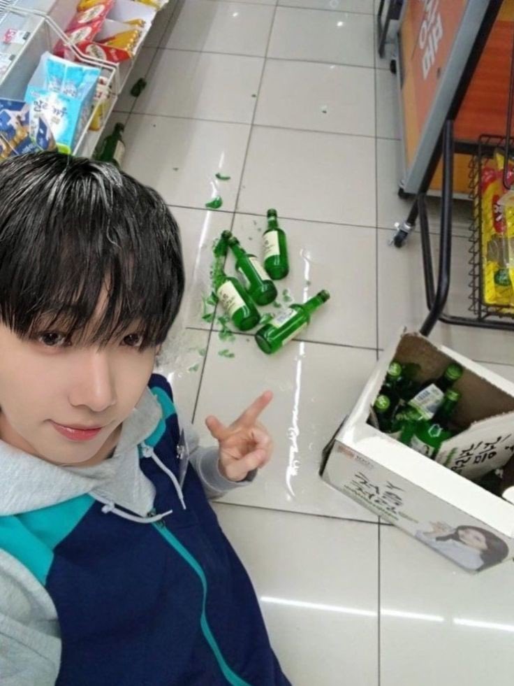 bndzyie's tweet photo. @Y0UNGJLVR @boynextaes https://t.co/OHiHB409Hu