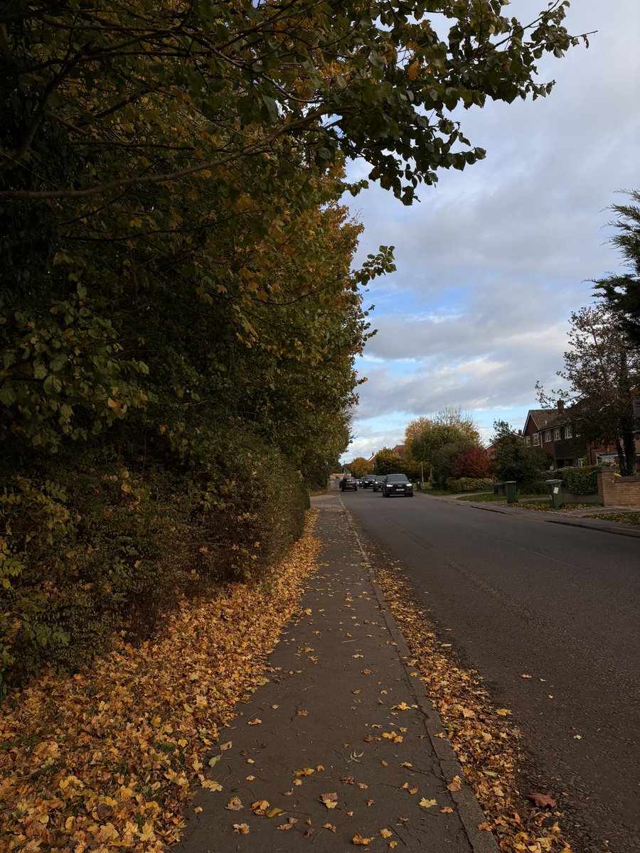 senemkukutt's tweet photo. Haddenham Discovery 🏡 https://t.co/sI5MNIyrKZ