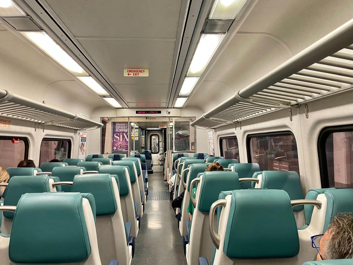 Metro-North Railroad tweet media