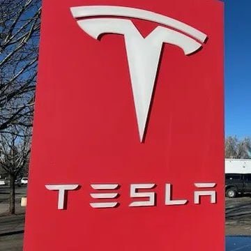 RedEagleUpdates's tweet image. 🚨BREAKING: A man named Cooper Frederick may serve up to 20 years for firebombing a Tesla showroom in Colorado.

Do you support this?

YES or NO?