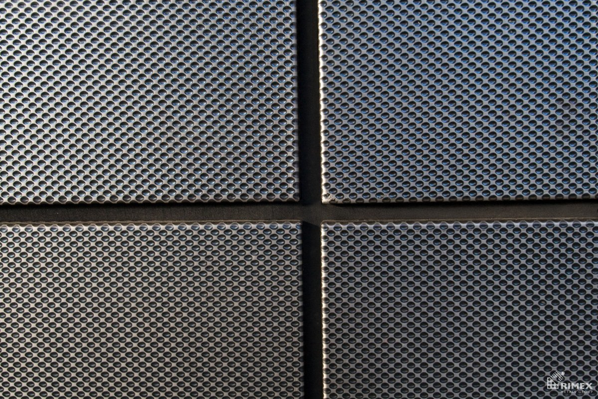 Stainless steel is an ever-present material of choice within the transport sector and specifically on the London Underground. At Finsbury Park Station, Transport for London has used our ColourTex® Blue Pearl to clad the entrance and ticket hall areas. #tfl
rimexmetals.com/sectors/transit