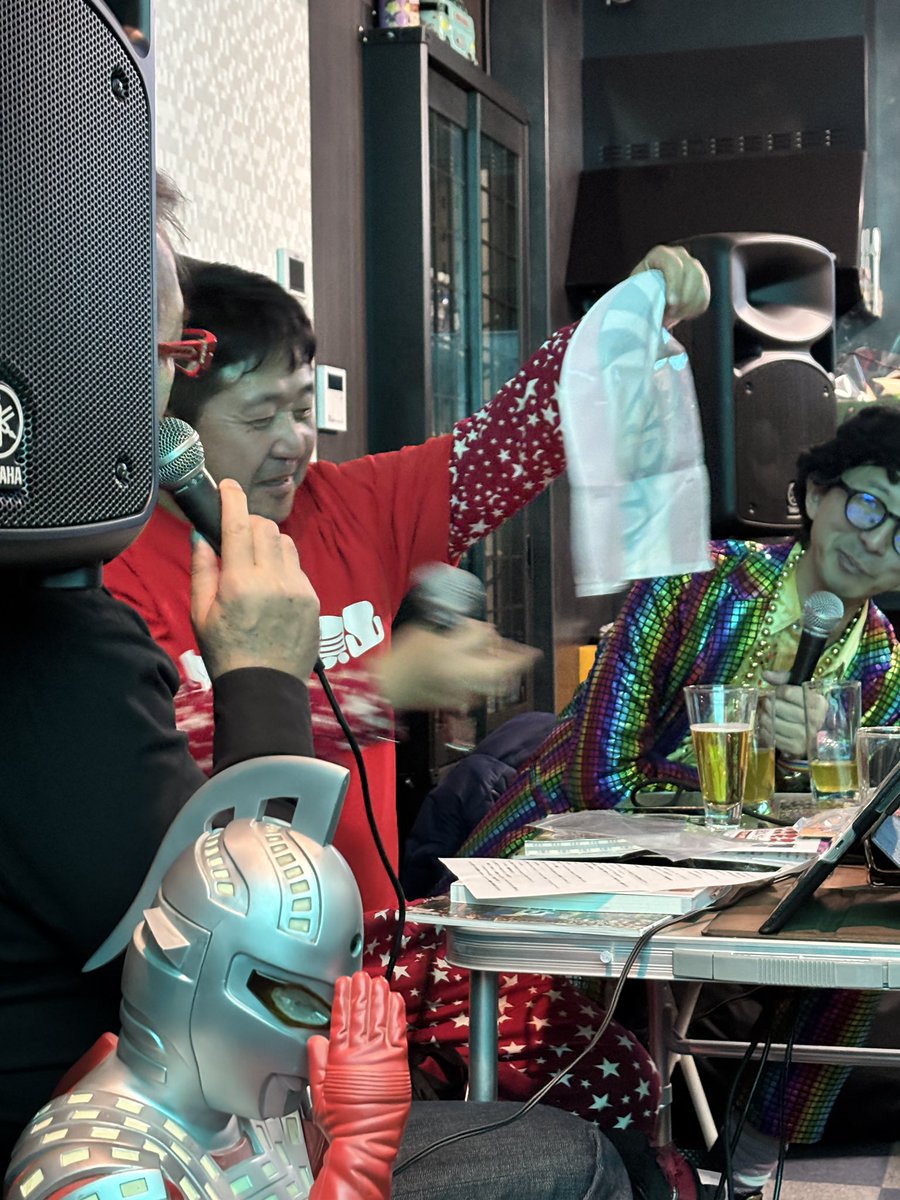 コスモス当たり玉 マスカラスのビニールマスク初出し‼️ 裏は真っ白