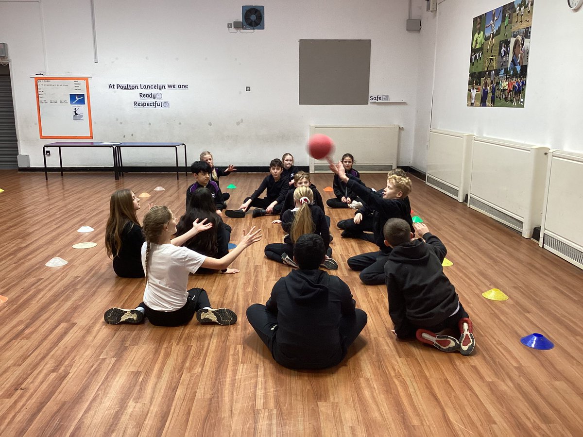 Year 6 have been doing sitting volleyball in PE this afternoon #PLcollaboration <a href="/OakTreesMAT/">Oak Trees MAT</a>