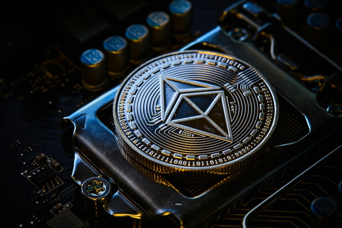 CoinMarketCap's tweet photo. LATEST: 📈 Ethereum treasury firm BitMine bought another $150 million worth of ETH on Wednesday, continuing to chip away toward its goal of holding 5% of Ethereum's total circulating supply. https://t.co/MIIwqRMYl6