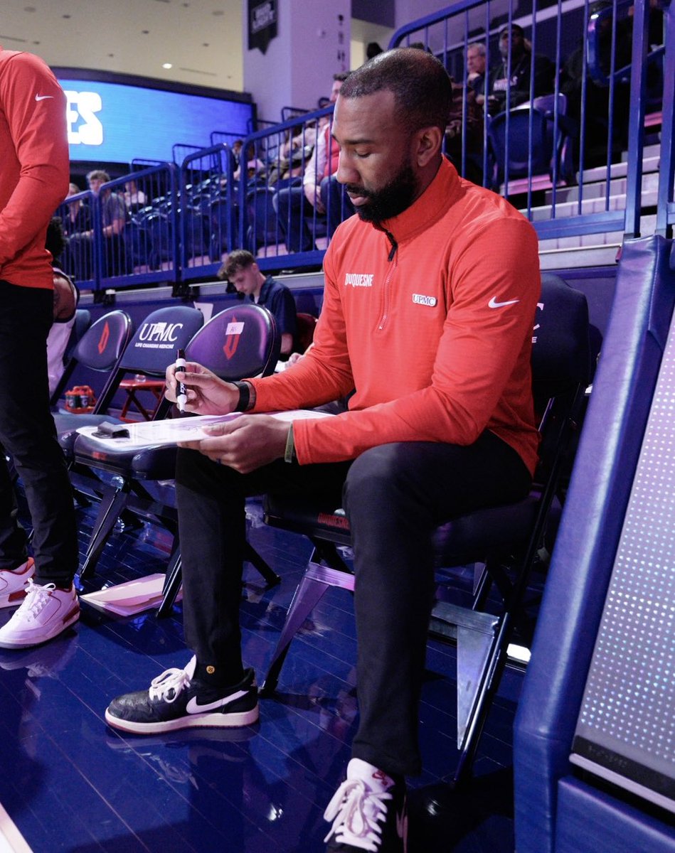 Duquesne Basketball tweet media