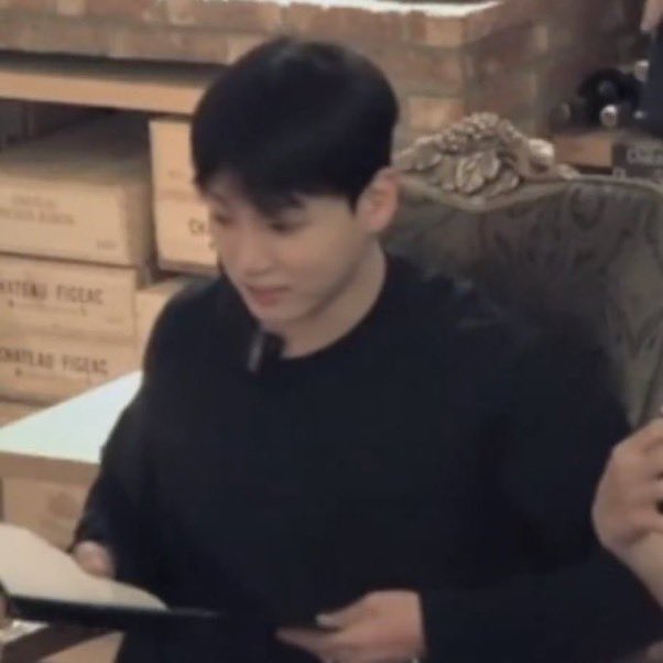 koogifs's tweet image. puppie :(