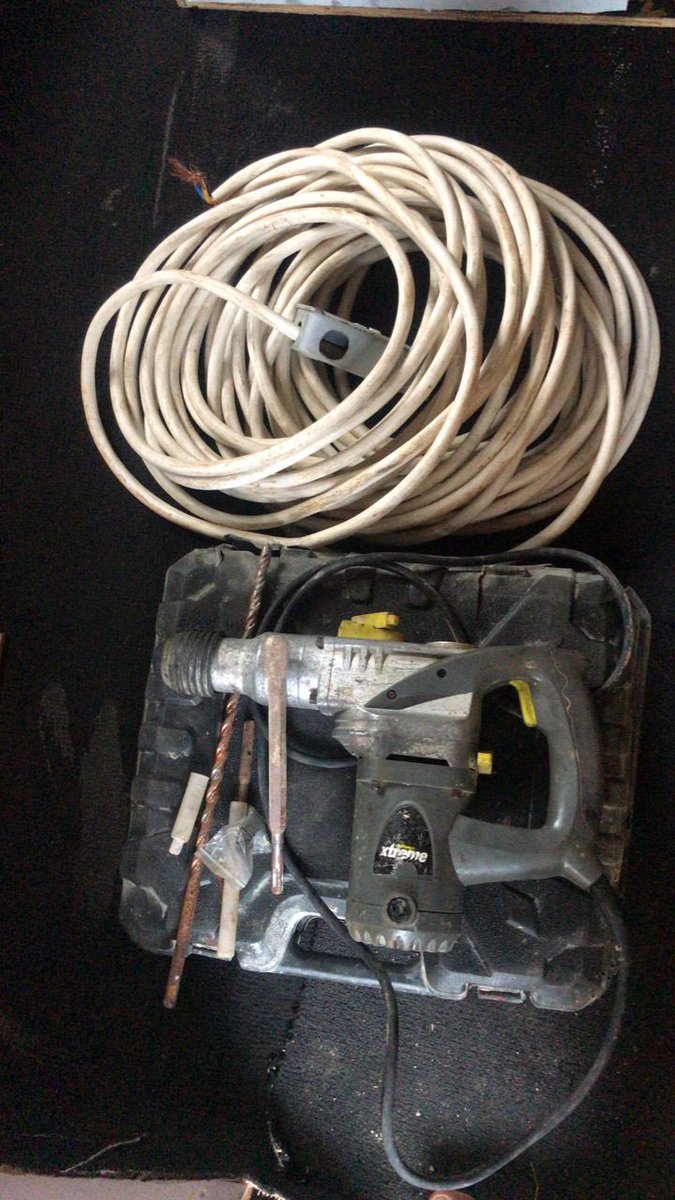 Moshmore1's tweet photo. Got this for sale I’m stranded https://t.co/nrwb8Ojp0l
