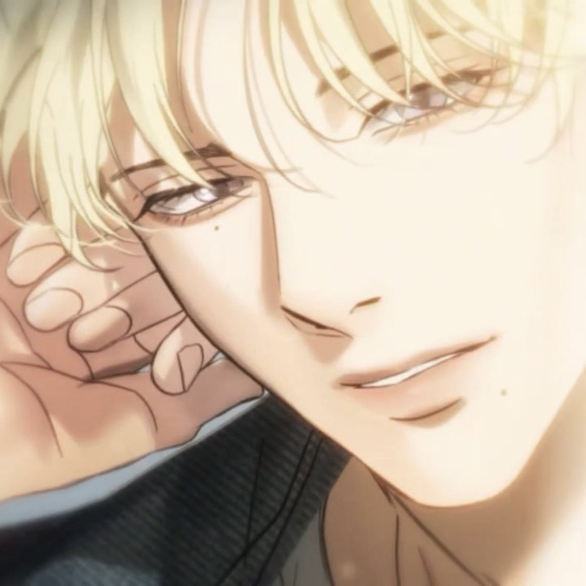 thank u，next 🥀                          Stuck with U🖤