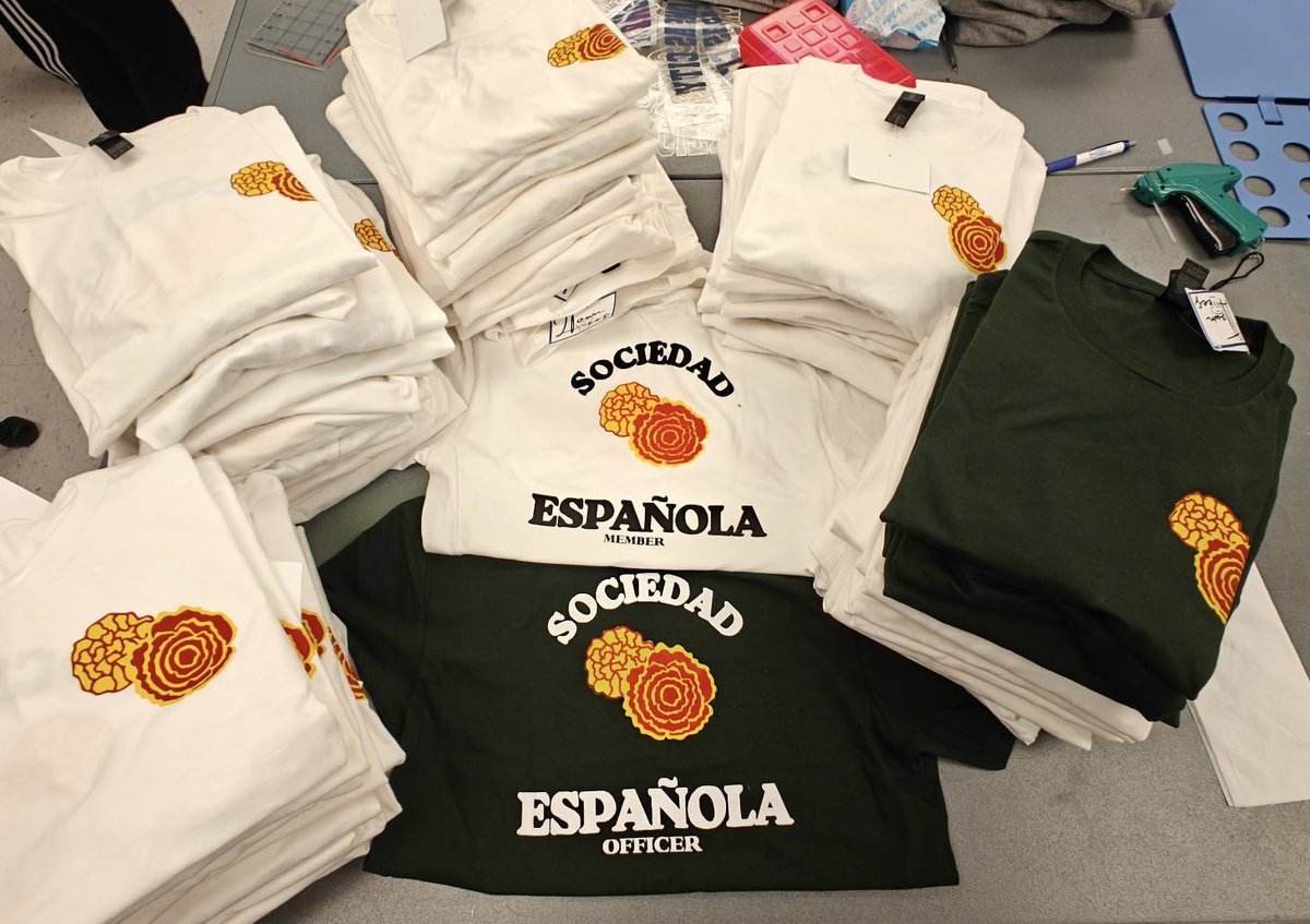 Spanish Honor Society! <a href="/LHSJAYS/">Liberty High School</a>