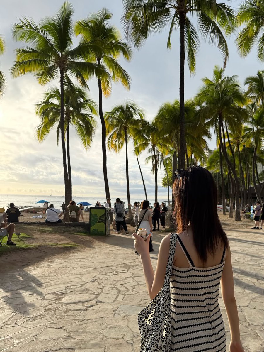 lizeui's tweet image. i sipped my treat sweetly while watching the shadows dance, smiling just enough for no one to question what i might be plotting. it’s darling how easily the world softens when i tilt my head, though i’m certain the palms know i’m far less innocent than i seem 🏝️